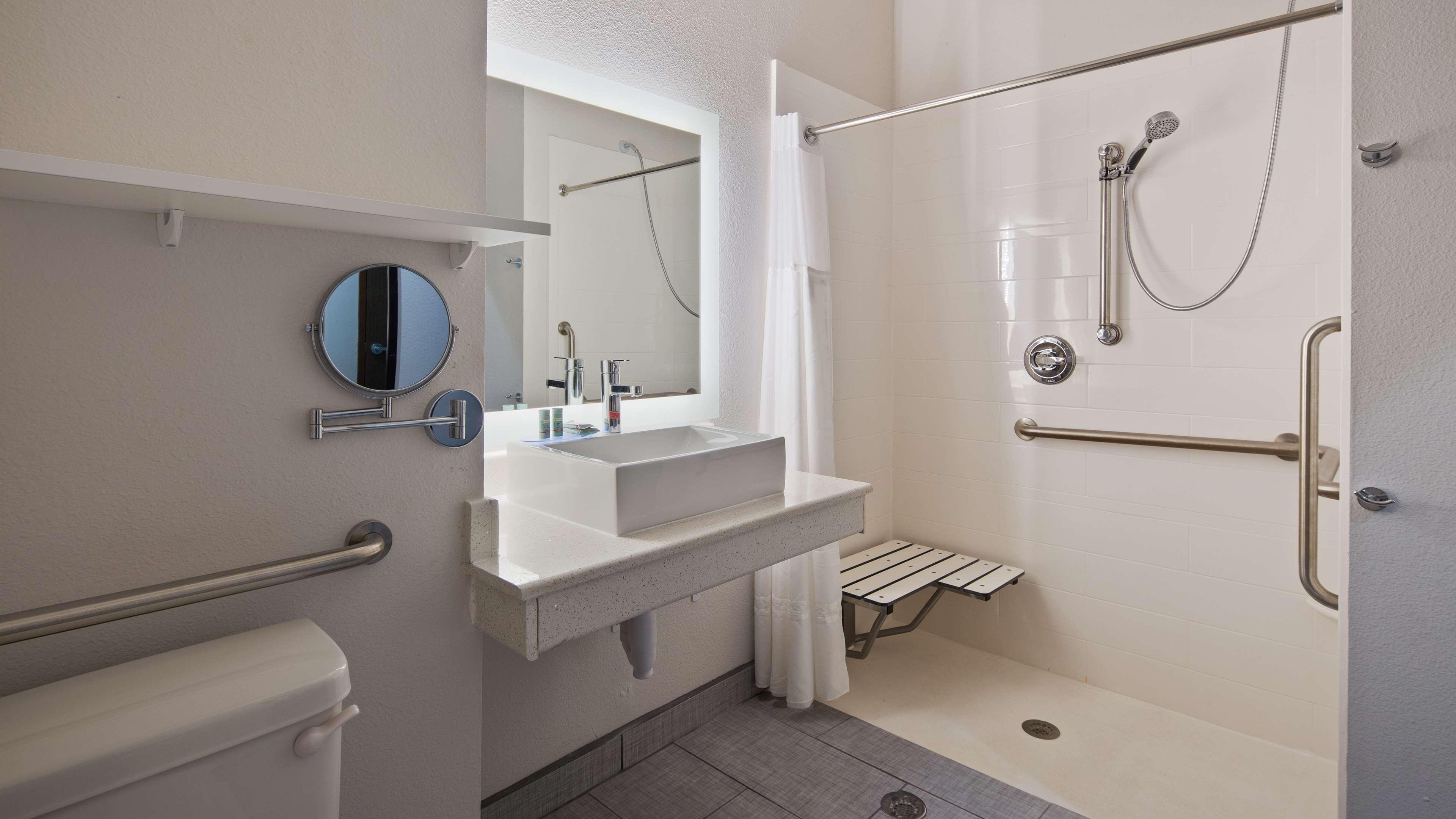 Best Western Green Oaks Inn La Vernia Εξωτερικό φωτογραφία