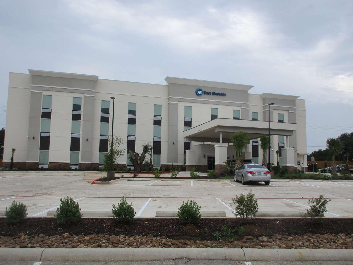 Best Western Green Oaks Inn La Vernia Εξωτερικό φωτογραφία