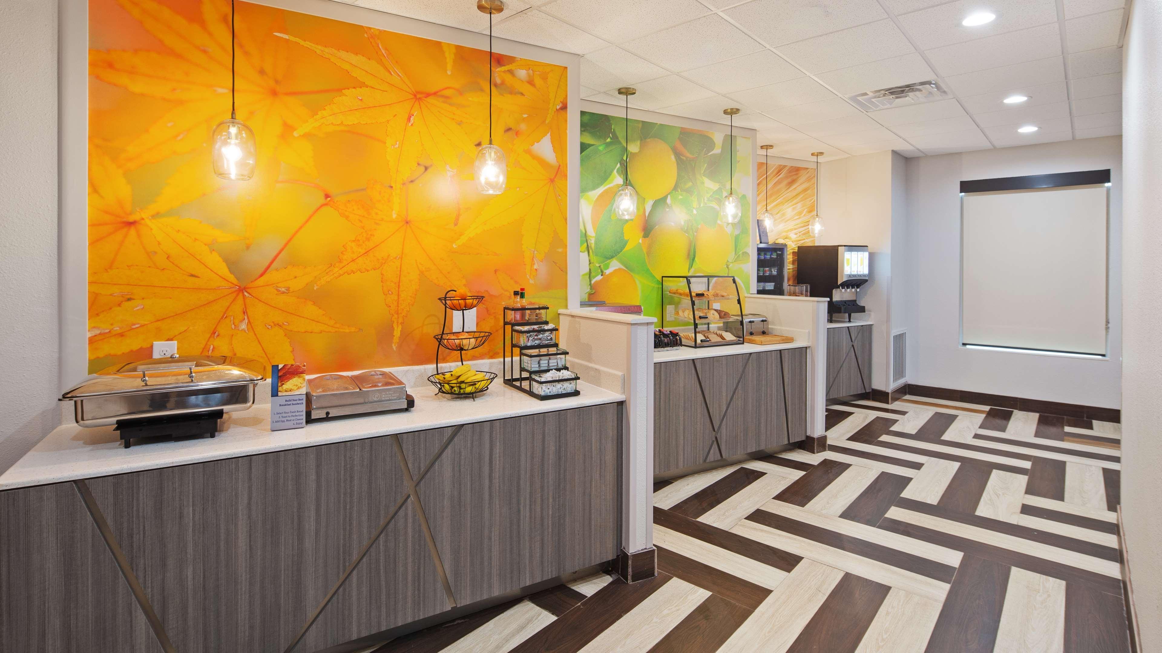 Best Western Green Oaks Inn La Vernia Εξωτερικό φωτογραφία
